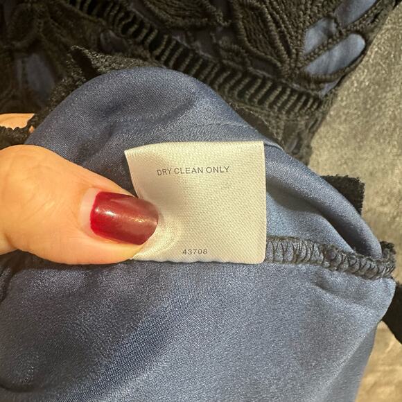 Romeo & Juliet Couture Dress Blue Black Embroidery Dress NEW $240 Size Large - Picture 10 of 11